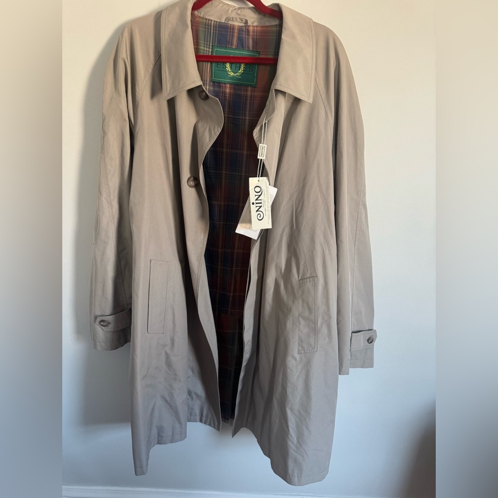 NWT Made in Italy Men’s neutral color trenchcoat Trench Coat size 54